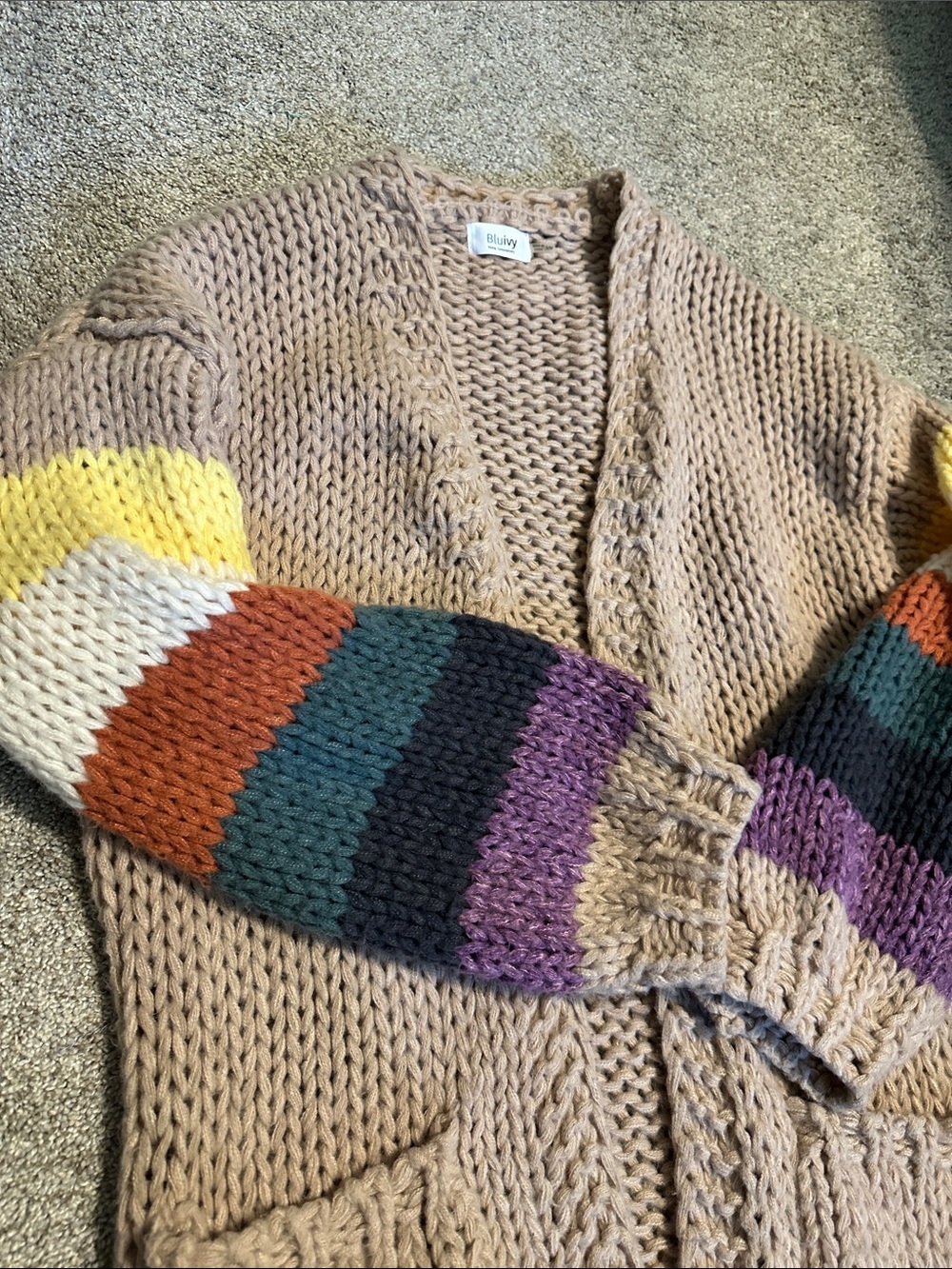 Chunky knit over-sized sweater - Picture 3 of 4